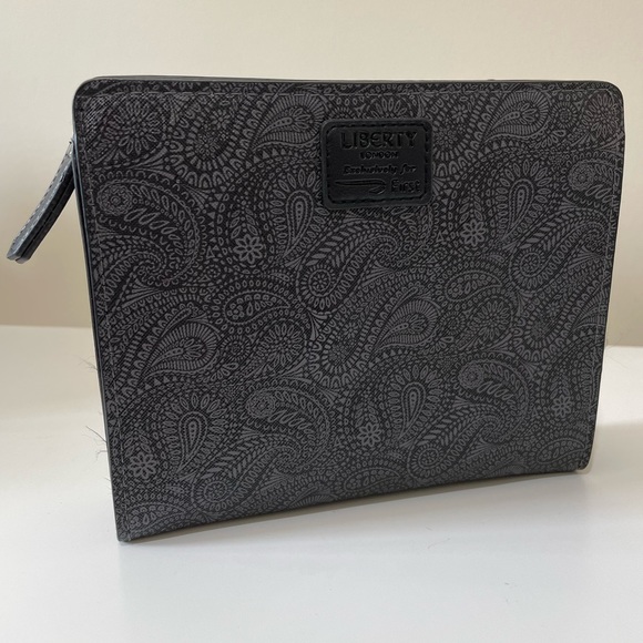 Liberty of London Other - Liberty London For British Airways First Class Black Paisley Toiletry Bag
